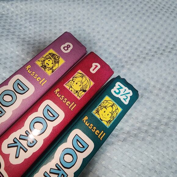 DORK DIARIES EUC 3 BOOK SET HARDBACK - Picture 6 of 6